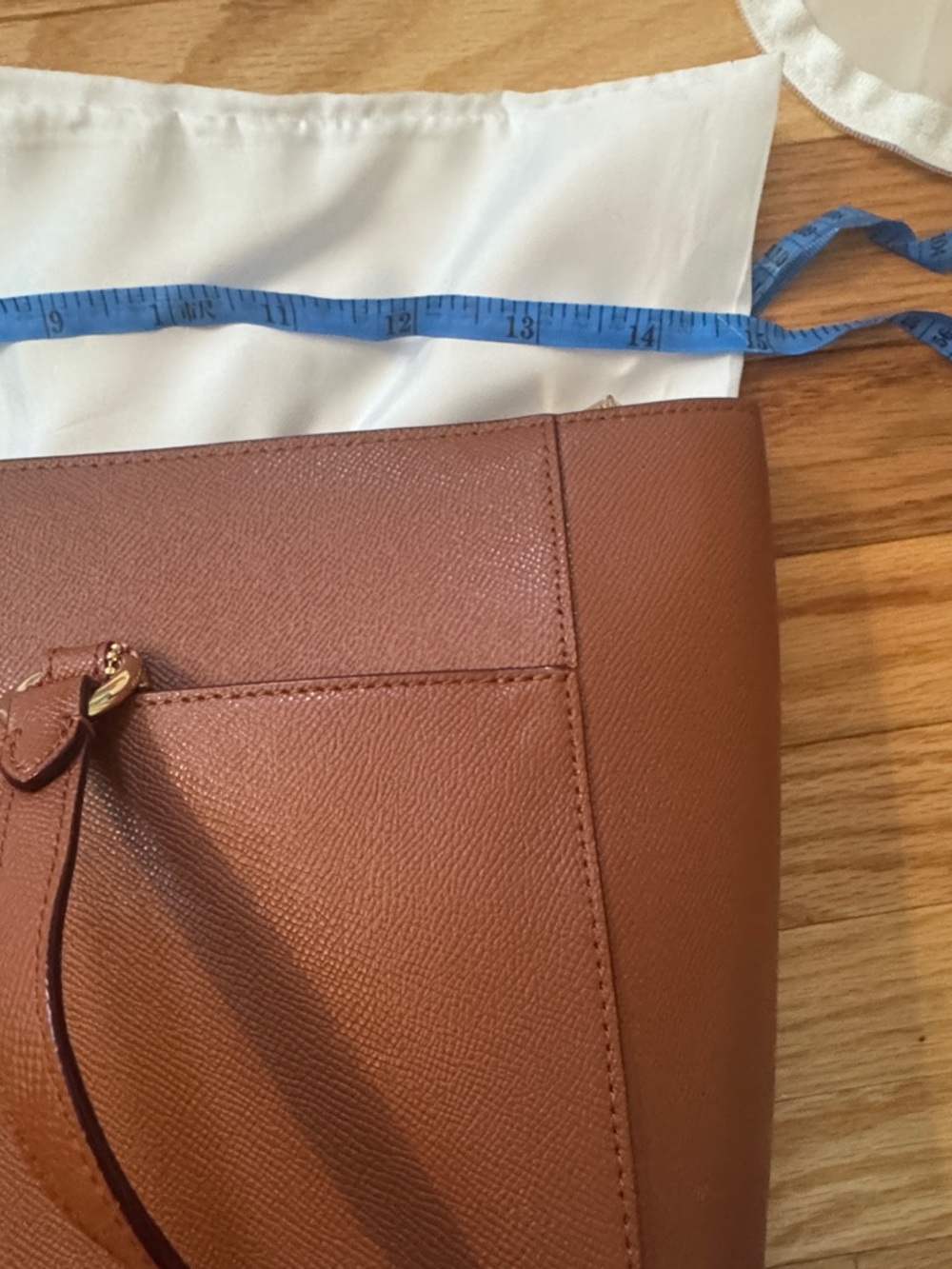 Coach Leather Tote in Chestnut Brown with Gold Hardware - Picture 12 of 15